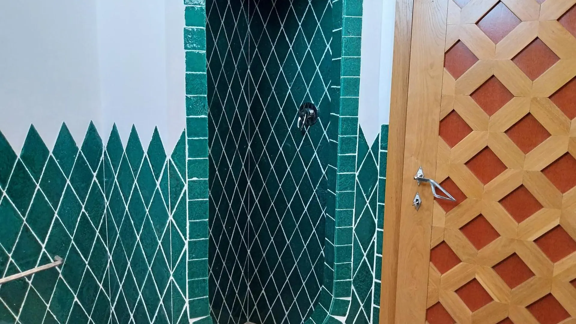 Vittoria Home Ольбия 0*,  Италия
