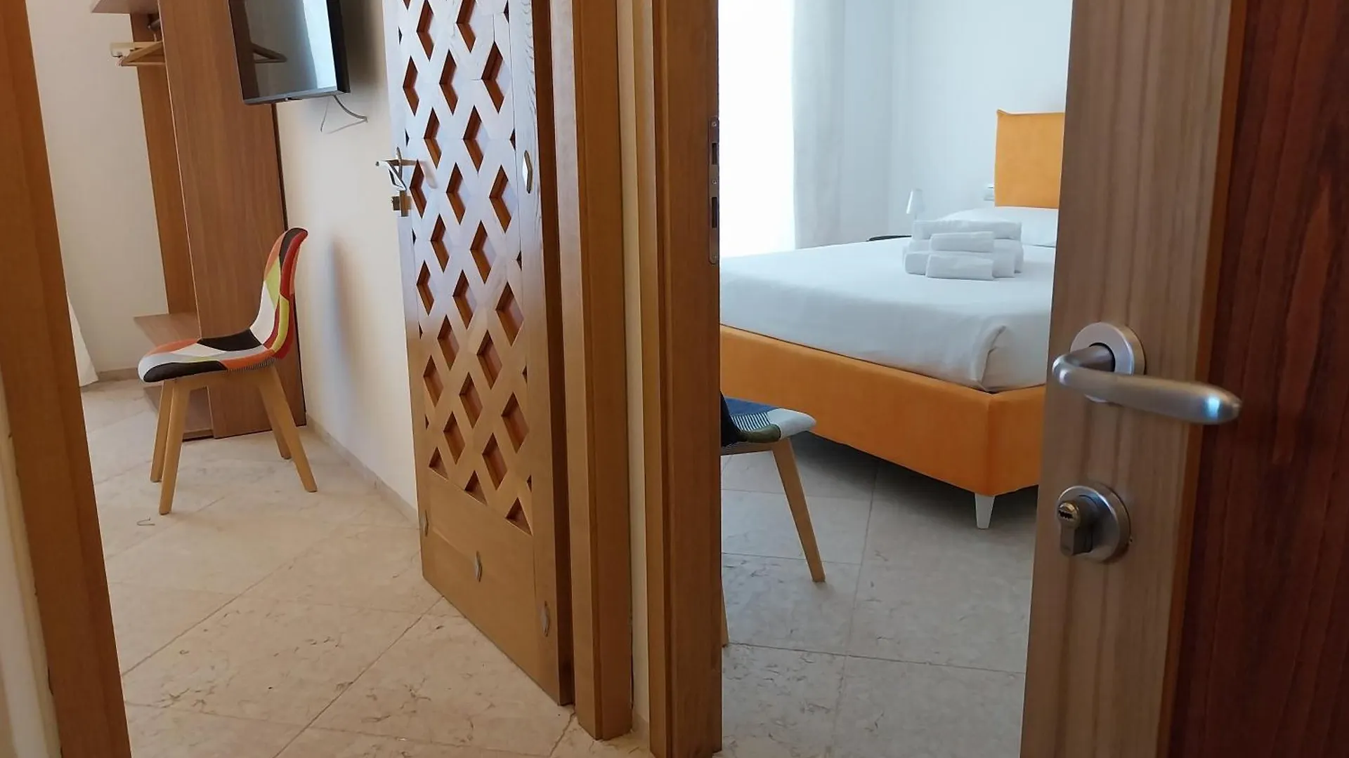 Vittoria Home Olbia Guest house